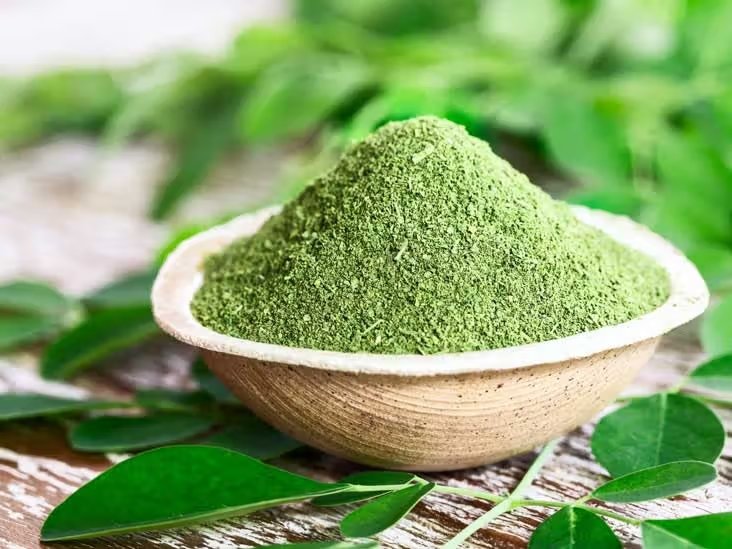 The Miraculous Moringa: Unveiling 7 Unexpected Advantages of Moringa Powder