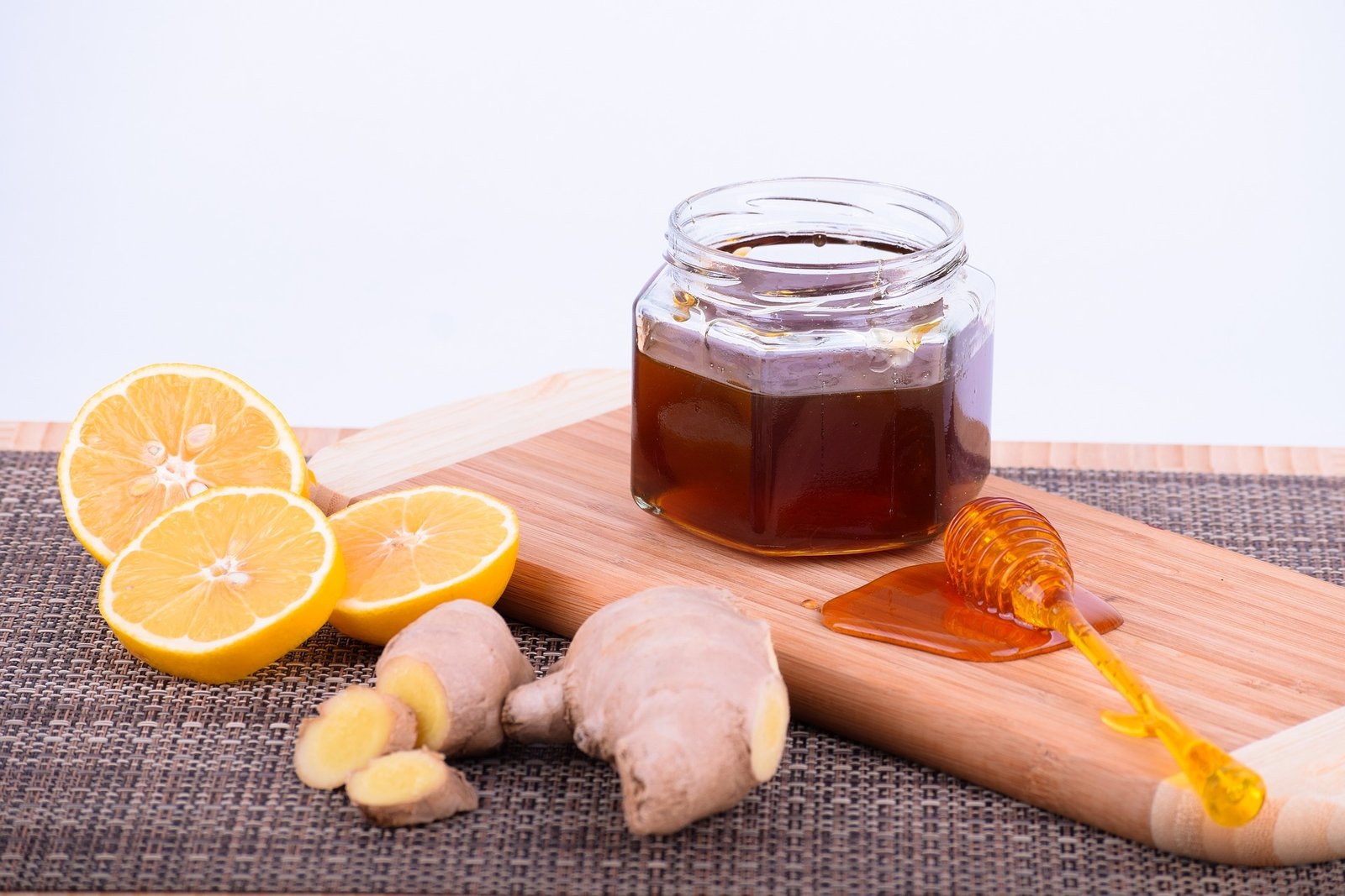 The Power of Herbal Ginger, Garlic, Lemon, and Honey for Optimal Health